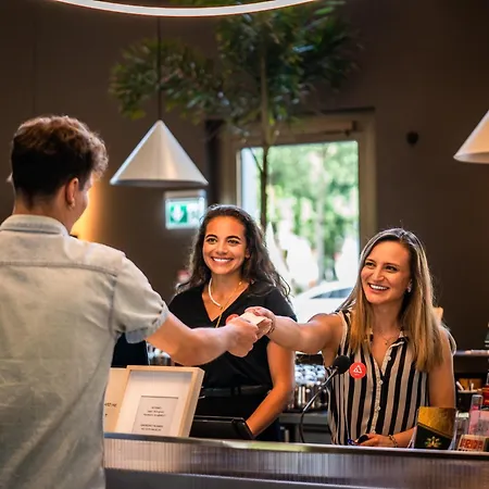 Pop 2night - Self Check-in Hotel