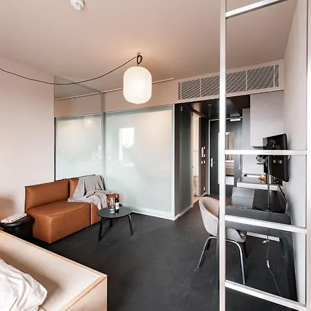 Pop 2night - Self Check-in Hotel